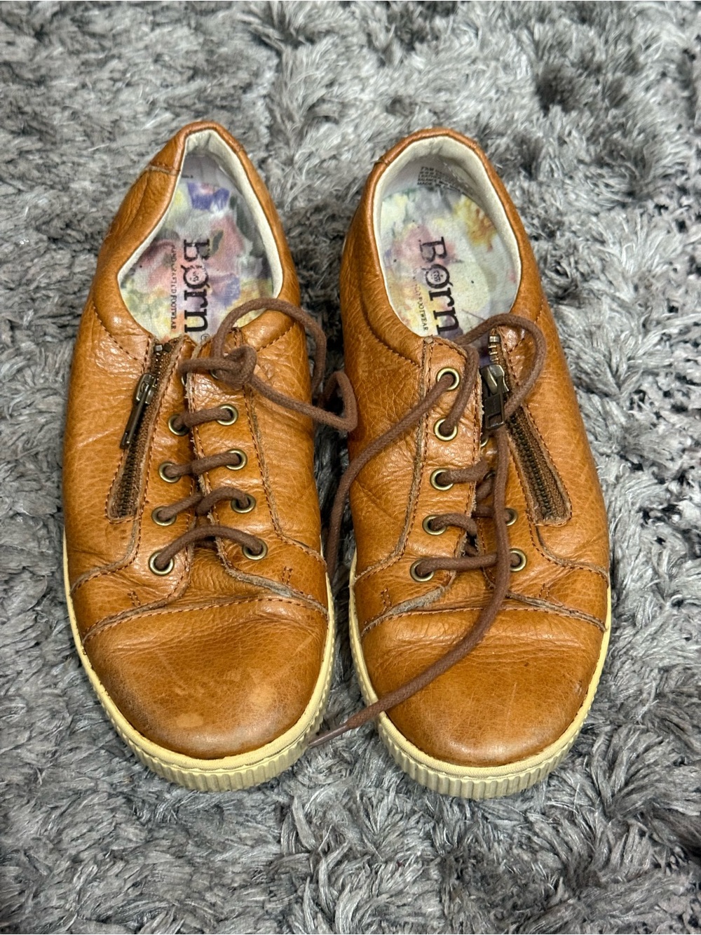 Born Tamara Leather Comfort Sneakers Shoes Womens Size 7.5 Lace / Zip